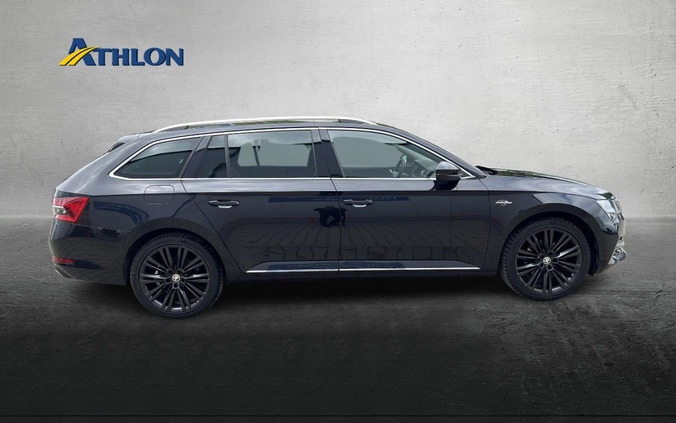 Skoda Superb cena 120000 przebieg: 124909, rok produkcji 2021 z Obrzycko małe 407